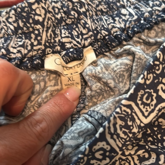 Black and White Patterned Women's Pants - Picture 2 of 4